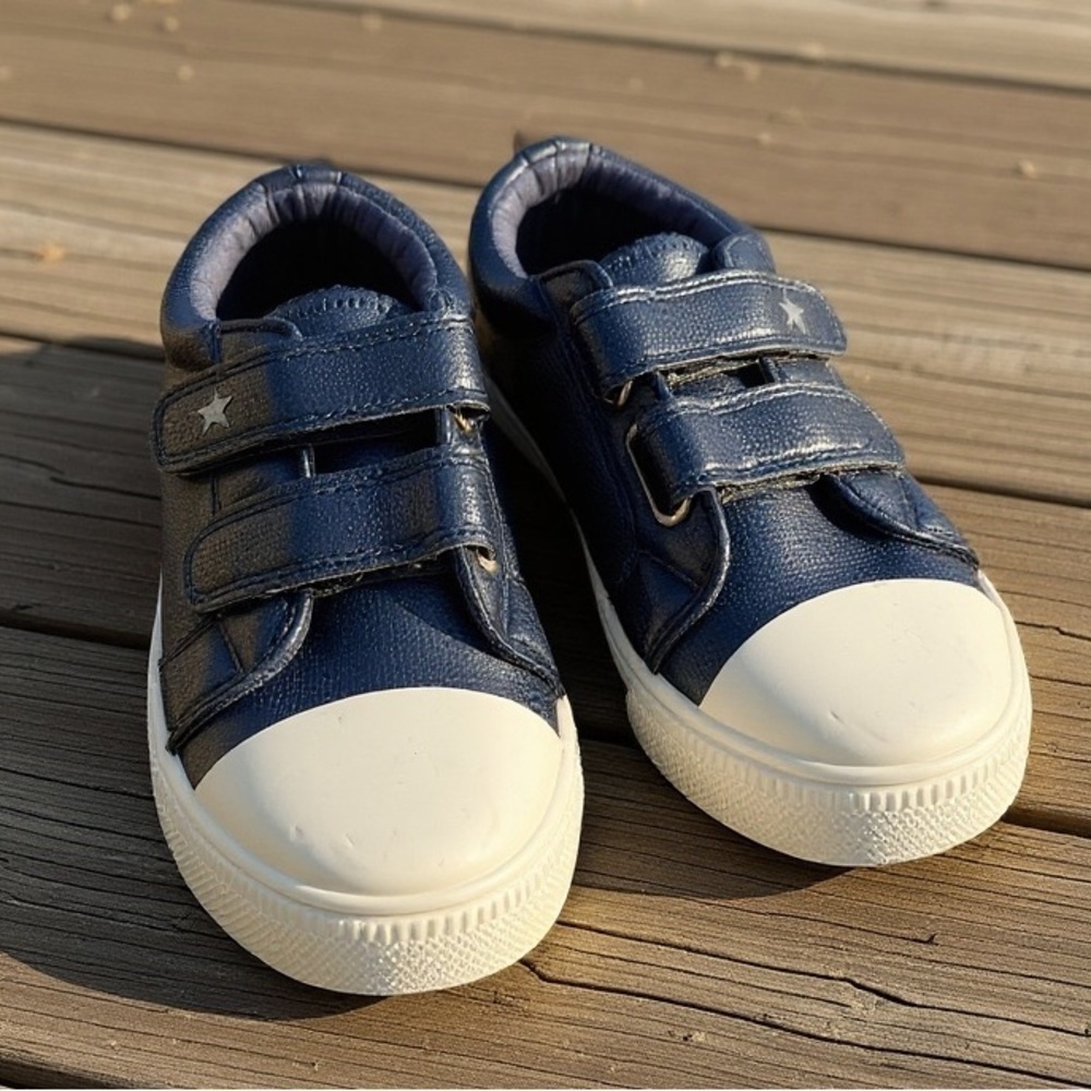 NWT Toddler Unisex Sneakers Navy Blue White size 11 - Picture 3 of 11